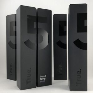 Упакуйте коробочку помады для разных случаев