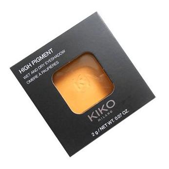 La boîte dans laquelle les palettes d'ombres à paupières sont livrées s'appelle-t-elle un carton uni ?